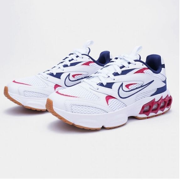 Zoom Air Fire White / Aura / Mystic
Hibiscus / Midnight Navy
Size 10.5 - Picture 2 of 6